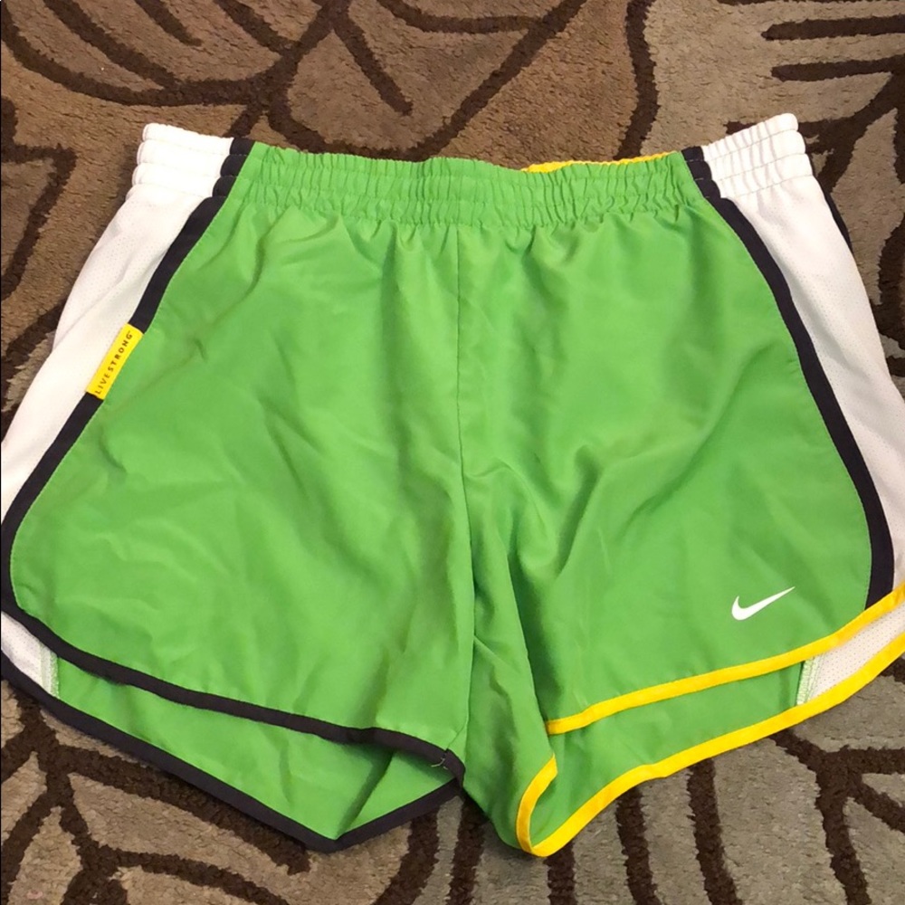 Small Nike green shorts
